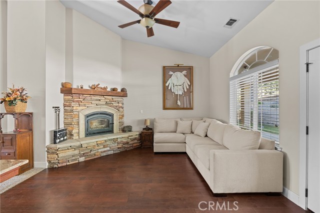 Detail Gallery Image 12 of 29 For 9966 Sunfish Cir, Paso Robles,  CA 93446 - 3 Beds | 2 Baths
