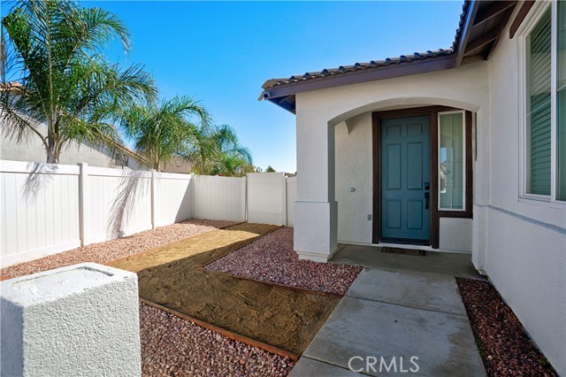 Detail Gallery Image 5 of 42 For 329 Sparkler, Perris,  CA 92571 - 4 Beds | 2 Baths