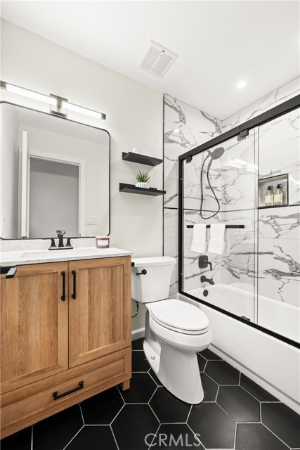 27131 La Fuente, Mission Viejo CA: https://media.crmls.org/medias/99c2c5ac-1d91-48a7-9e3f-d785a5341591.jpg