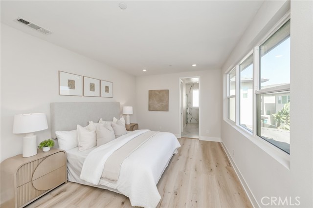 Detail Gallery Image 28 of 58 For 56 Chasma, Irvine,  CA 92618 - 5 Beds | 4/2 Baths