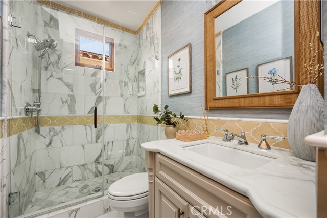 Detail Gallery Image 22 of 40 For 604 1/2 Marigold Ave #B,  Corona Del Mar,  CA 92625 - 3 Beds | 3 Baths