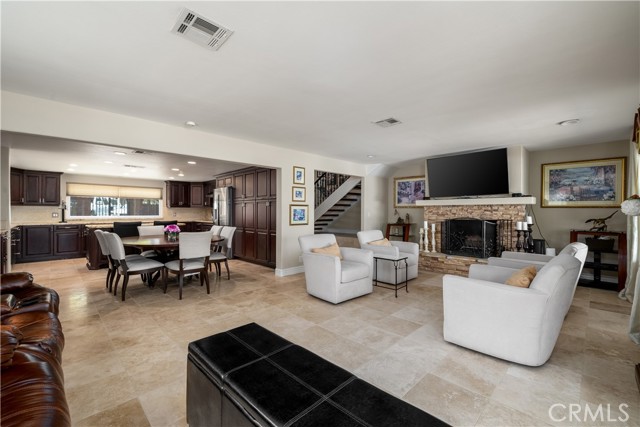 Detail Gallery Image 7 of 61 For 22280 Village Way Dr, Canyon Lake,  CA 92587 - 3 Beds | 2/1 Baths
