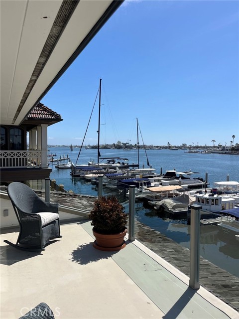 2636 Bayshore Drive, Newport Beach CA: https://media.crmls.org/medias/99c3ebd8-2359-4640-9171-23e0ef5e4e04.jpg