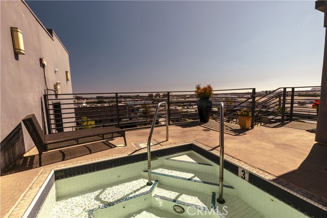 Detail Gallery Image 22 of 25 For 825 E 4th St #305,  Los Angeles,  CA 90013 - 2 Beds | 2 Baths
