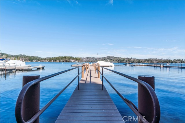 Detail Gallery Image 34 of 45 For 184 State Hwy 173, Unit 24 #24,  Lake Arrowhead,  CA 92352 - 4 Beds | 3 Baths
