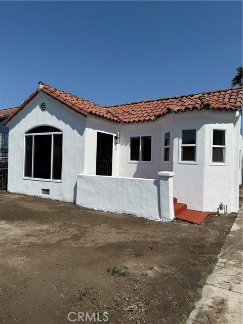 Detail Gallery Image 1 of 1 For 633 E 73rd St, Huntington Park,  CA 90001 - 4 Beds | 2 Baths