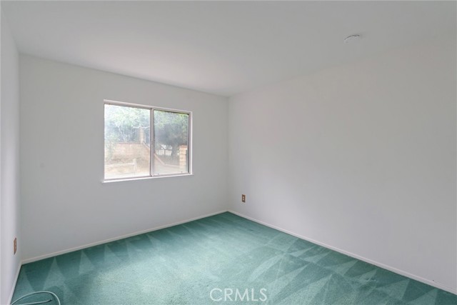 29608 Bright Spot Road, Highland CA: https://media.crmls.org/medias/99c541f3-4075-43a8-b46f-101b2e479f7e.jpg