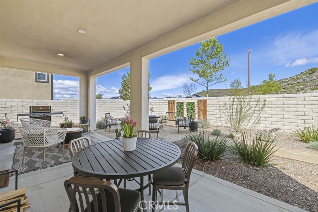 27774 Marquee Drive, Valencia CA: https://media.crmls.org/medias/99c54b3f-f74a-4581-b836-532e83f6a527.jpg