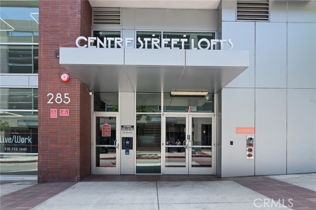 285 W. 6th Street, Unit #527, San Pedro CA: https://media.crmls.org/medias/99c551bc-bf9b-407f-b4fb-453ec9b4ca4d.jpg