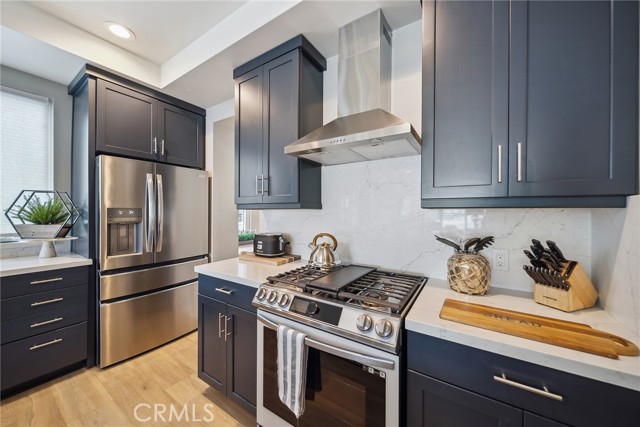 506 Clubhouse Avenue, Newport Beach CA: https://media.crmls.org/medias/99c5d974-f81b-49d1-bd68-0f39a98a334e.jpg