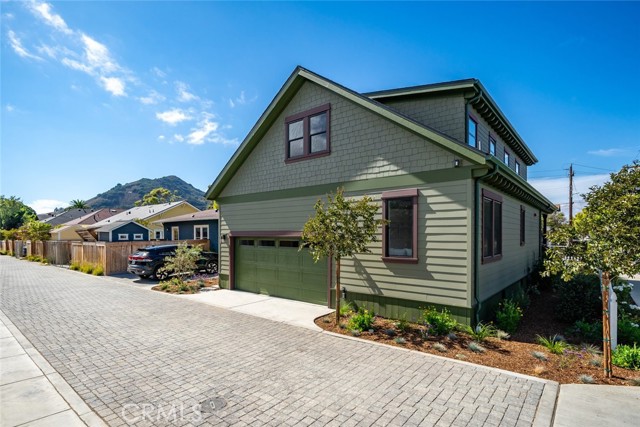 1171 Peach Street, San Luis Obispo CA: https://media.crmls.org/medias/99c5e737-7c9a-4179-9d79-2abcef52fc15.jpg