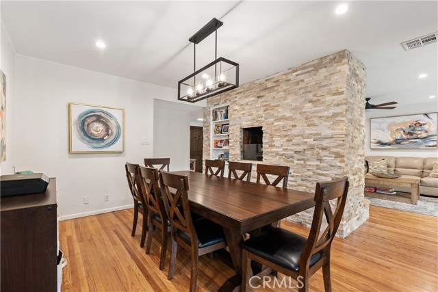 Detail Gallery Image 10 of 22 For 15936 Osborne St, North Hills,  CA 91343 - 3 Beds | 2 Baths