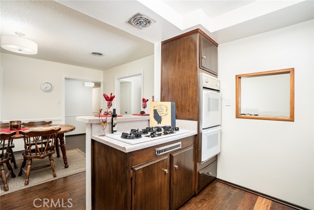 Detail Gallery Image 8 of 41 For 1312 Sierra Alta, Tustin,  CA 92780 - 3 Beds | 2 Baths