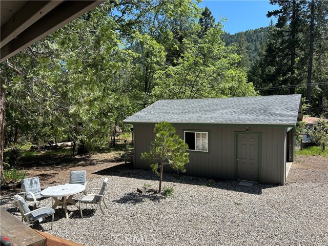 Detail Gallery Image 5 of 25 For 8444 Saddle Rd, Kelseyville,  CA 95451 - 2 Beds | 2 Baths