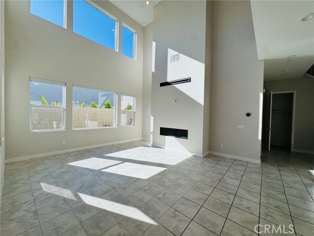 Detail Gallery Image 3 of 11 For 200 Holliston, Lake Forest,  CA 92630 - 4 Beds | 4 Baths