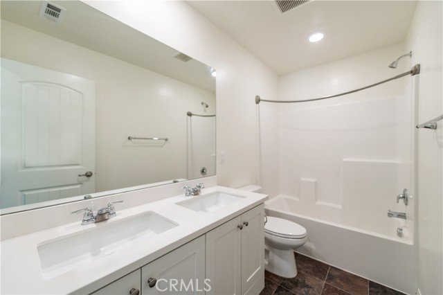 Detail Gallery Image 17 of 27 For 5901 Oatfield Ave, Corona,  CA 92880 - 3 Beds | 2/1 Baths