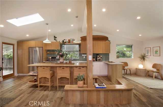 305 Bowling Green Drive, Costa Mesa CA: https://media.crmls.org/medias/99c8fffe-b414-424e-bef7-2781780eb680.jpg