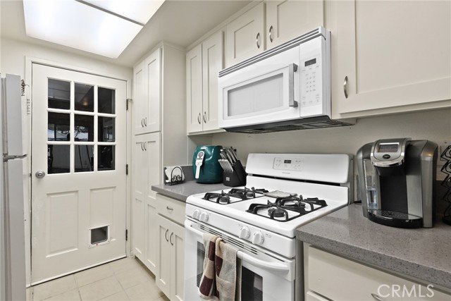 25520 Dodge Avenue, Harbor City CA: https://media.crmls.org/medias/99c9001c-26ad-4ff9-aecb-95318e622e1e.jpg