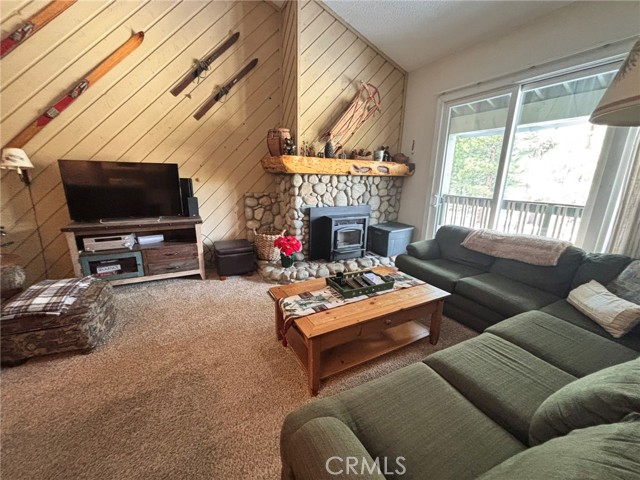 Detail Gallery Image 2 of 18 For 261 Lakeview Bld #54,  Mammoth Lakes,  CA 93546 - 1 Beds | 3 Baths