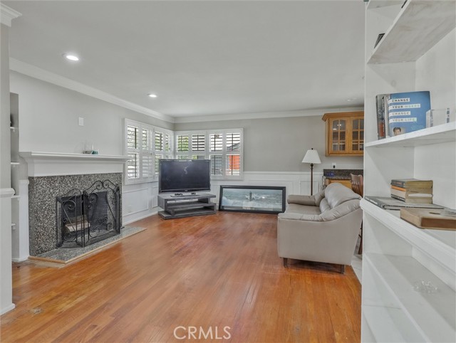 Detail Gallery Image 5 of 26 For 3826 S Burnside, Baldwin Hills,  CA 90008 - 3 Beds | 1 Baths