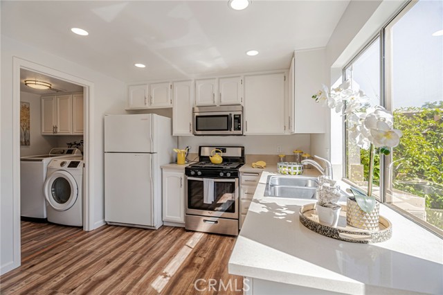 Detail Gallery Image 14 of 42 For 762 Dragonfly Ct, San Jose,  CA 95133 - 2 Beds | 1/1 Baths