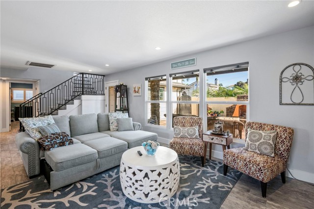 Detail Gallery Image 7 of 58 For 20761 Catamaran, Huntington Beach,  CA 92646 - 4 Beds | 4/1 Baths