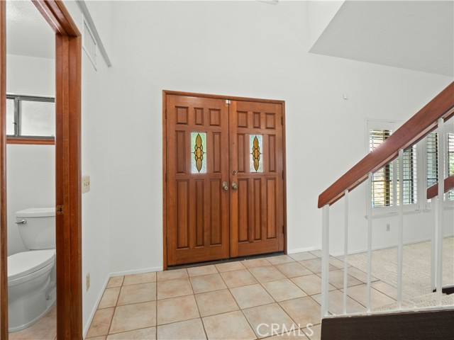 24540 Acorn Court, Newhall CA: https://media.crmls.org/medias/99cb83f5-8ed7-45e6-a35e-bce7c19ca792.jpg