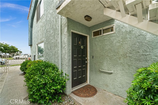 Detail Gallery Image 21 of 32 For 805 Ocean Ave #4,  Seal Beach,  CA 90740 - 3 Beds | 2 Baths