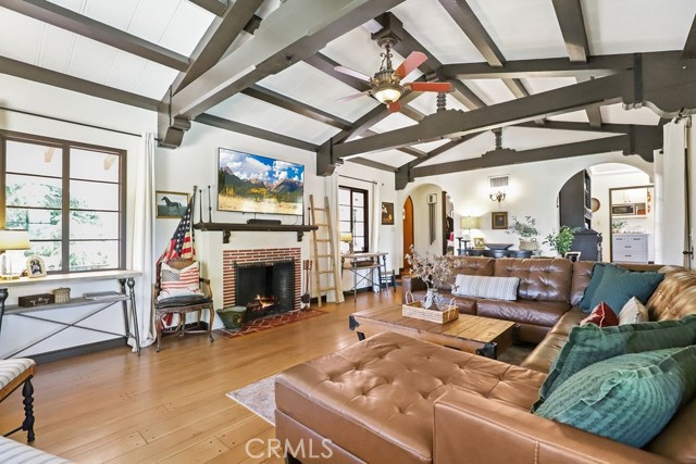 Detail Gallery Image 21 of 69 For 1804 Valle Vista, Redlands,  CA 92373 - 6 Beds | 4/1 Baths