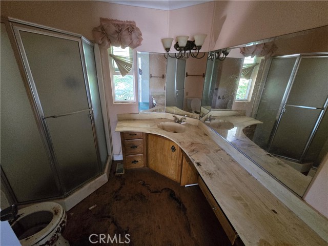 16222 Monterey Lane, Huntington Beach CA: https://media.crmls.org/medias/99cc4b17-cd1a-4d15-a840-8bd0cf9a3c04.jpg