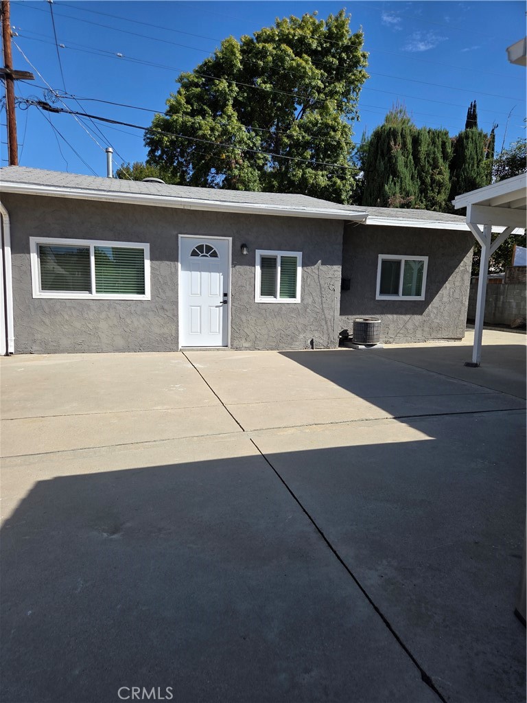 6956 Wystone #B