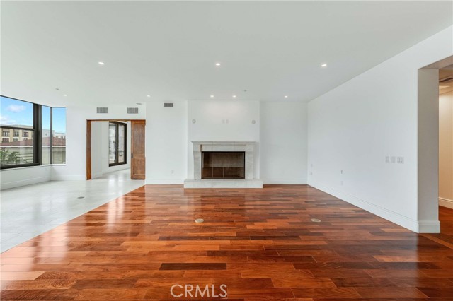 345 E Colorado Boulevard, Pasadena CA: https://media.crmls.org/medias/99cca4f1-16be-472e-9c5b-8b75bd5d4544.jpg