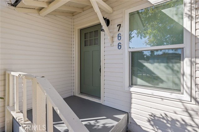 Detail Gallery Image 4 of 38 For 766 Lincoln St, Hanford,  CA 93230 - 3 Beds | 1 Baths