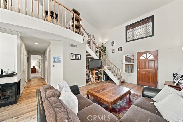 2 Bed Home for Sale in Saugus, California