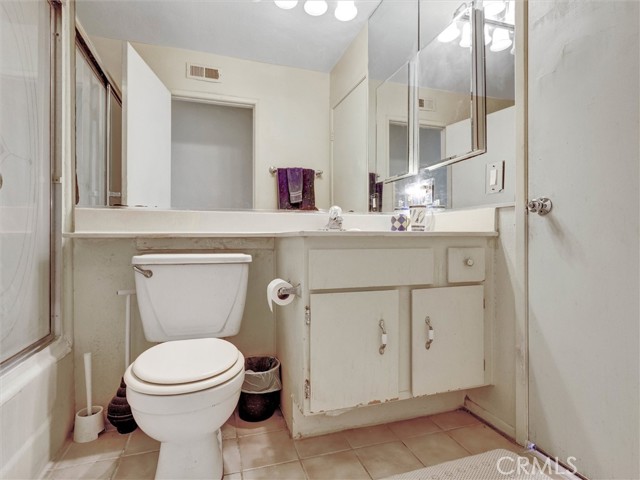 Image 24 of 49 For 12109 Sylvan River 131