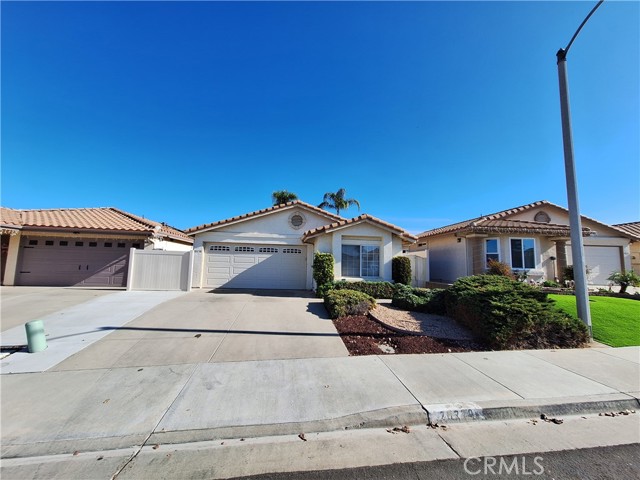 Detail Gallery Image 2 of 4 For 28230 Avenida Francesca, Menifee,  CA 92585 - 2 Beds | 2 Baths