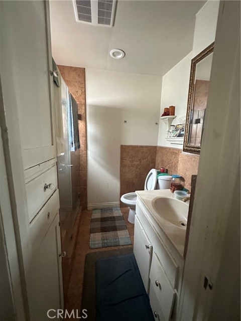 Detail Gallery Image 9 of 14 For 5612 Rimpau Blvd, Windsor Hills,  CA 90043 - 2 Beds | 2 Baths