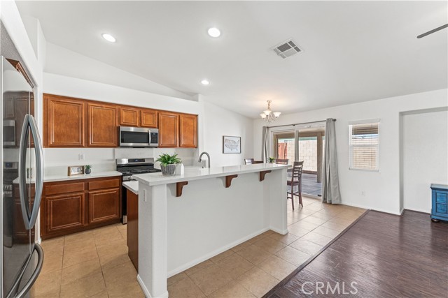 Detail Gallery Image 20 of 42 For 3319 Gemstone, Rosamond,  CA 93560 - 3 Beds | 2 Baths