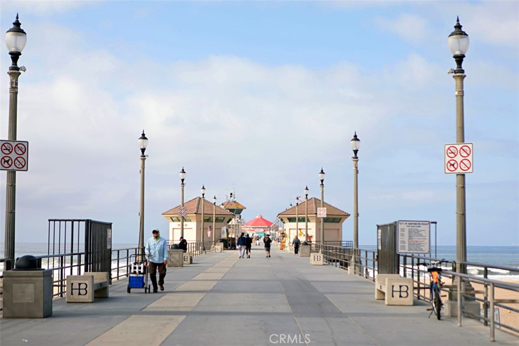 https://media.crmls.org/medias/99cf3fbe-0c87-471e-a33f-d7c0305475ef.jpg?preset=X-Large