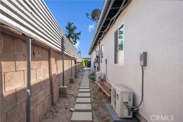 Detail Gallery Image 43 of 44 For 9600 Amboy Ave, Pacoima,  CA 91331 - 7 Beds | 6 Baths