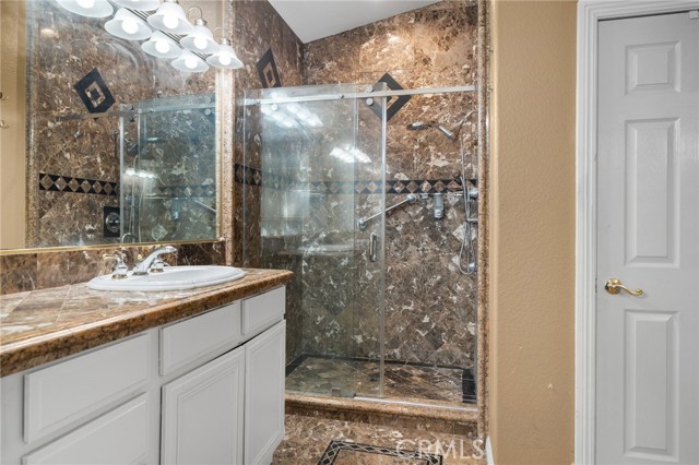 Detail Gallery Image 30 of 69 For 922 Armata Dr, Corona,  CA 92881 - 5 Beds | 4/1 Baths