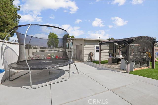 23011 Big Tee Drive, Canyon Lake CA: https://media.crmls.org/medias/99d11fa9-3b63-4d41-8048-60b57d4bdc8f.jpg