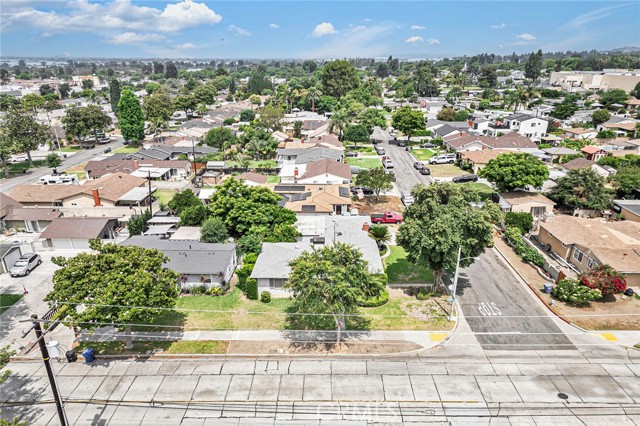 Detail Gallery Image 7 of 8 For 8723 Laurel Ave, Whittier,  CA 90605 - 4 Beds | 2 Baths