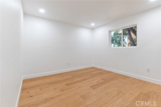 Detail Gallery Image 41 of 64 For 5166 Marmol Dr, Woodland Hills,  CA 91364 - 3 Beds | 3 Baths