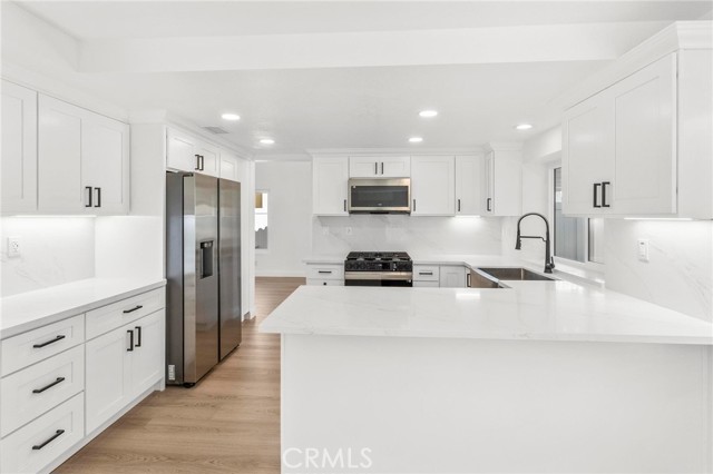 Image 11 of 51 For 40156 Starling Street