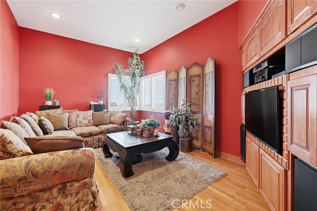 Detail Gallery Image 23 of 35 For 4177 S Cloverdale, Los Angeles,  CA 90008 - 4 Beds | 5 Baths