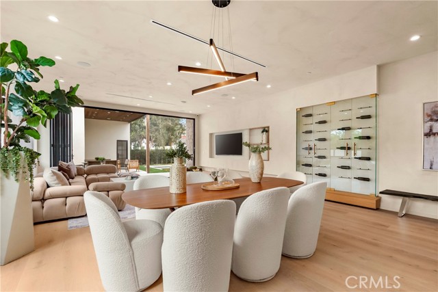 Detail Gallery Image 14 of 58 For 5525 Carpenter Ave, Valley Village,  CA 91607 - 5 Beds | 6/1 Baths