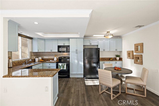 Detail Gallery Image 6 of 22 For 439 Avenida Sevilla a,  Laguna Woods,  CA 92637 - 2 Beds | 2 Baths