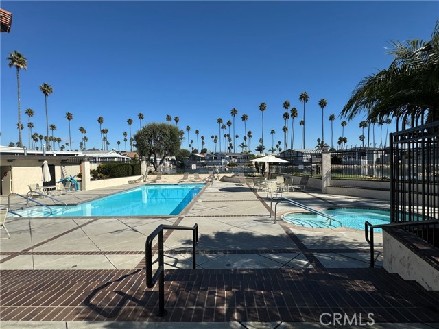 Detail Gallery Image 22 of 32 For 1215 Anchors Way Dr #203,  Ventura,  CA 93001 - 2 Beds | 2 Baths