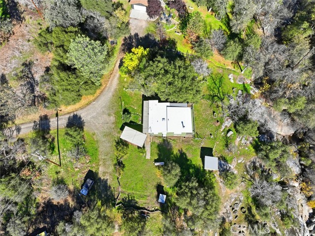 Detail Gallery Image 7 of 57 For 50015 Lilac Ln, Oakhurst,  CA 93644 - 2 Beds | 1 Baths